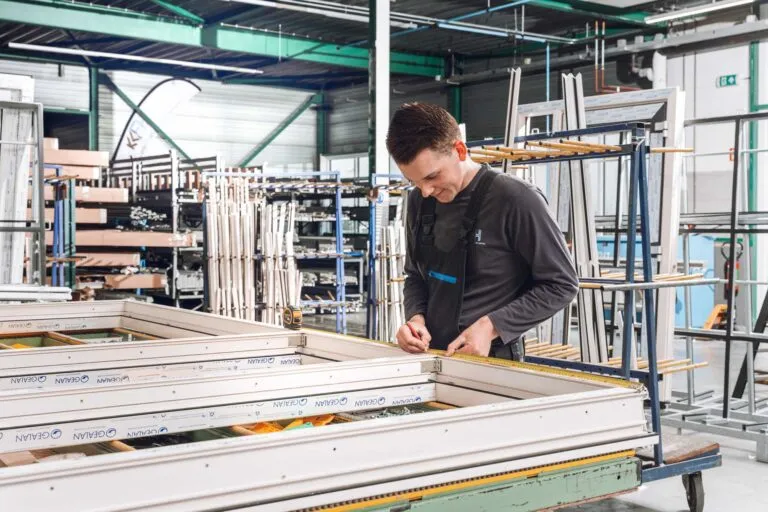 kkfh-kunststof-kozijnenfabriek-heerenveen-productie21