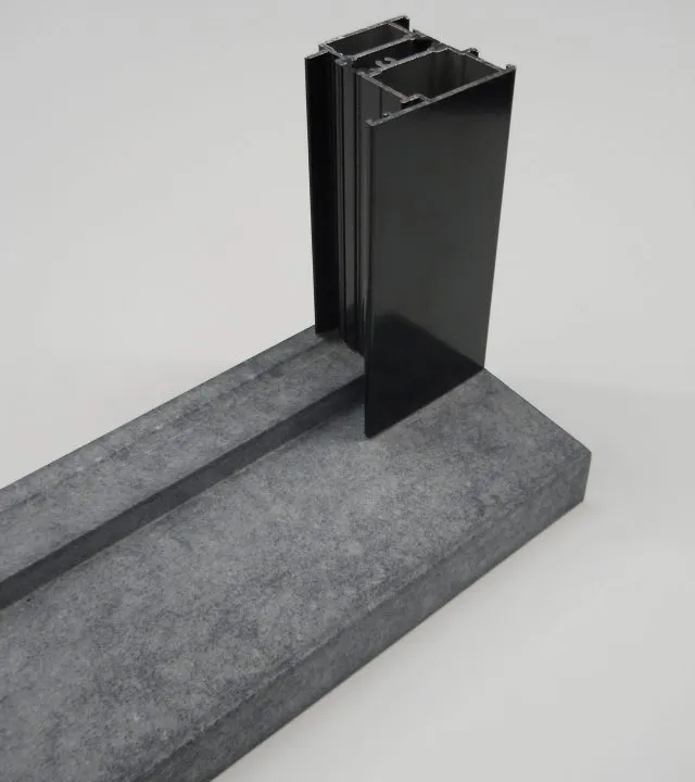 Bluestone onderdorpel deur ISC KKFH